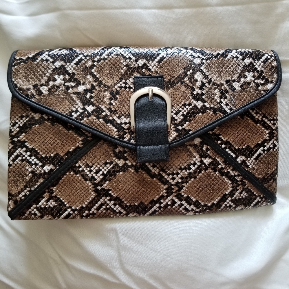 Clutch side bag